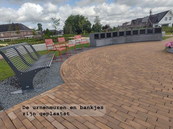 Urnenmuur