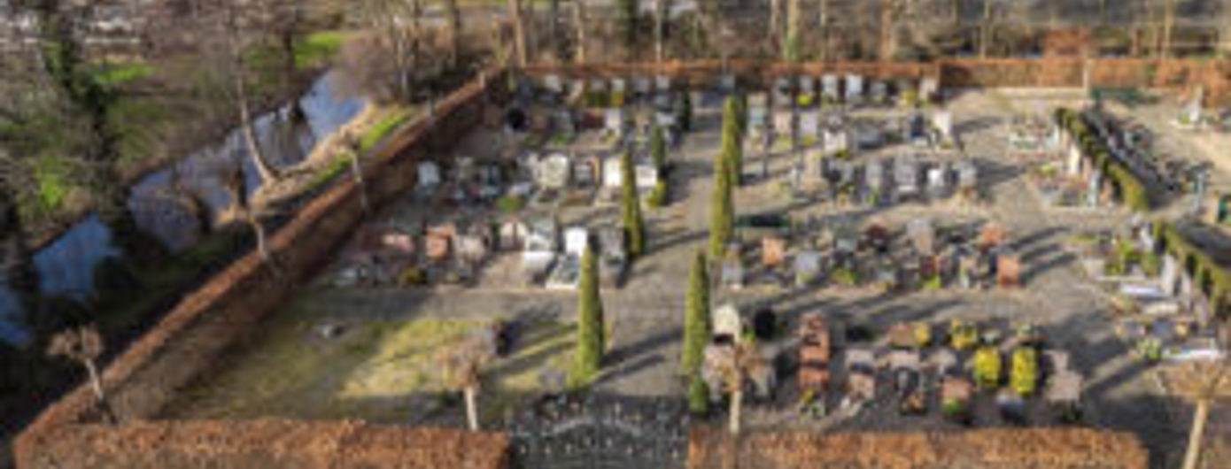 Hoogmade Woubrugge foto begraafplaats