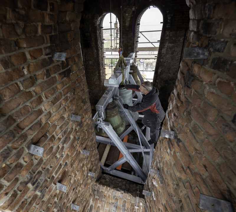 Klok in de klokkenstoel