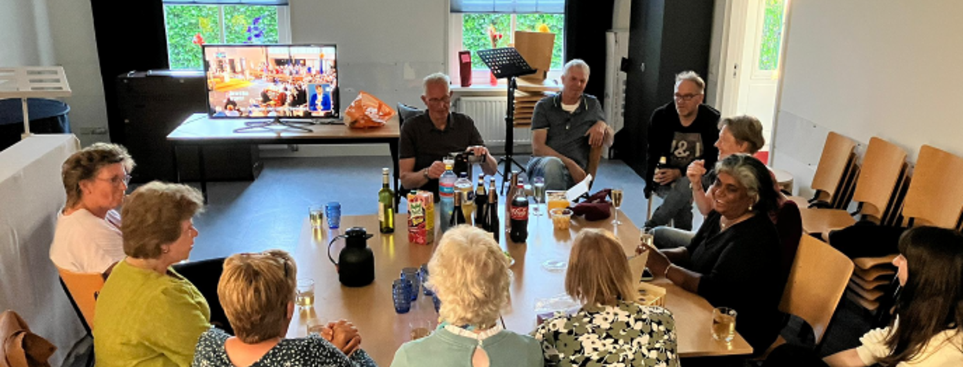 Samen kijken naar de viering